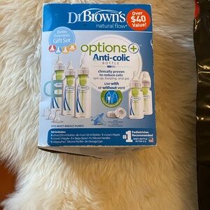 Dr. Brown's Anti-Colic Bottle Gift Set